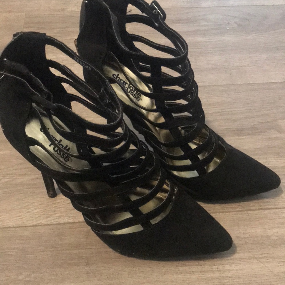 Black shoes